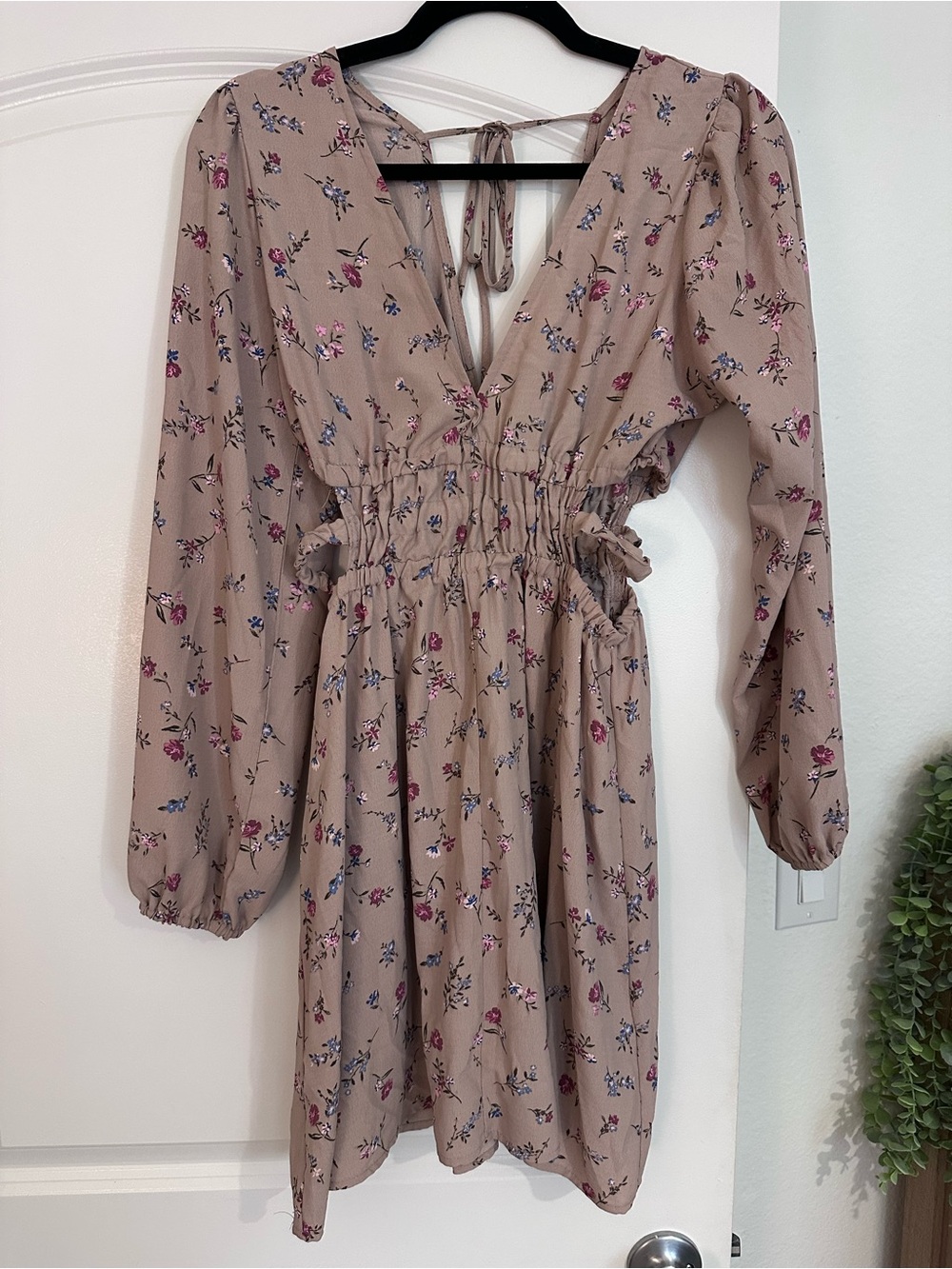 Floral Tie-Back Long Sleeve Dress
